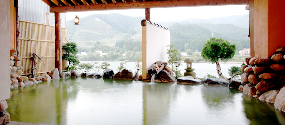 咲花温泉 碧水荘