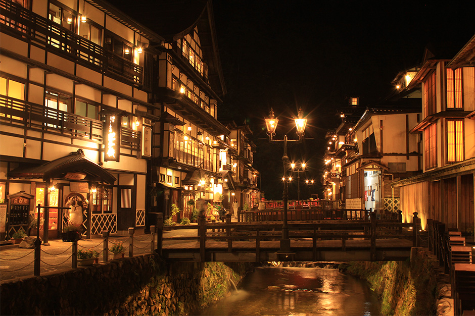 銀山温泉