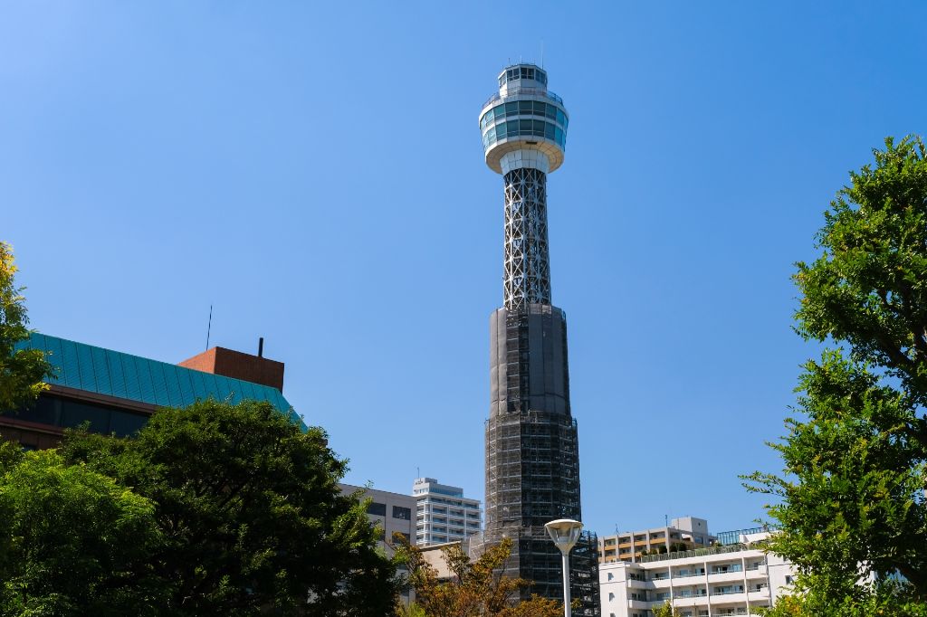 横浜マリンタワー