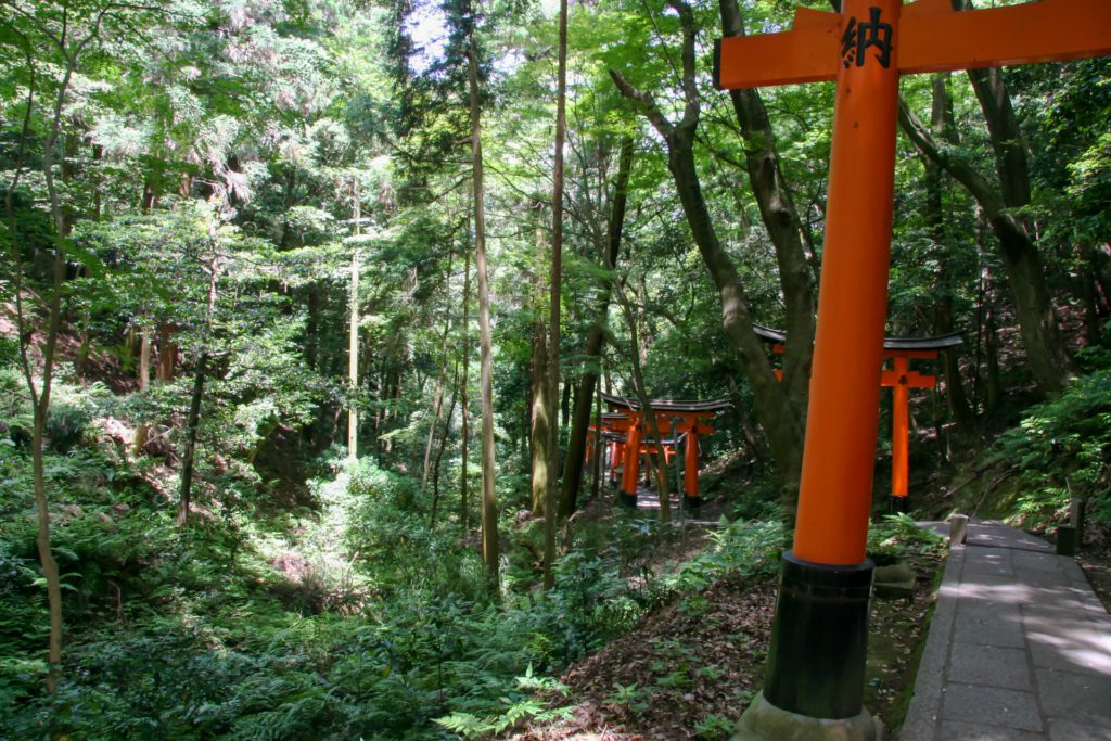 稲荷山