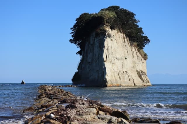 見附島