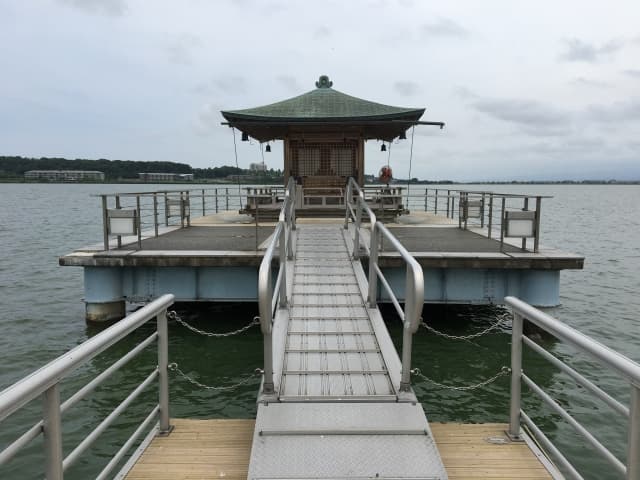 浮御堂うきうき弁天