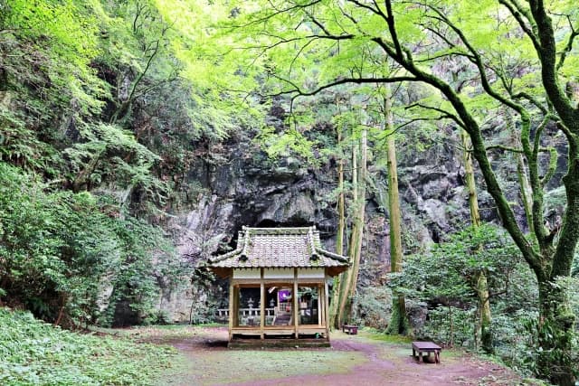 岩戸神社