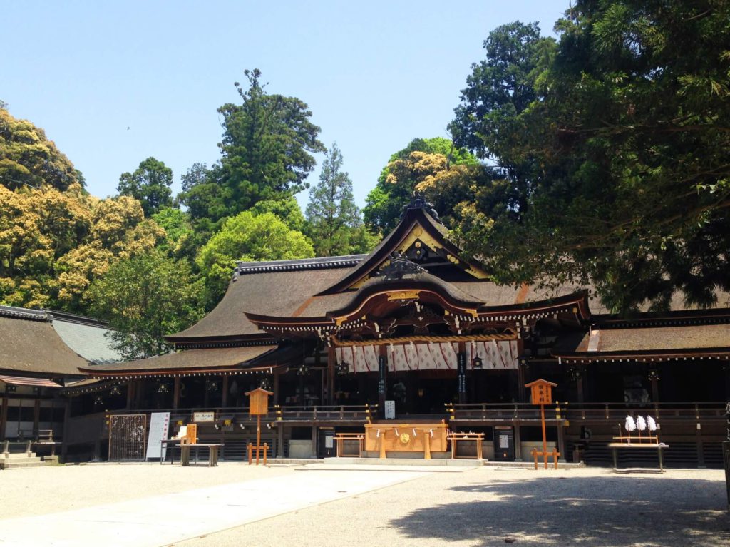 三輪明神大神神社