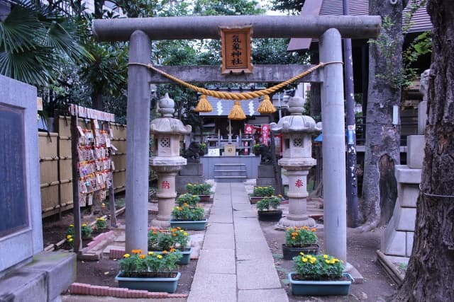 高円寺氷川神社（気象神社）