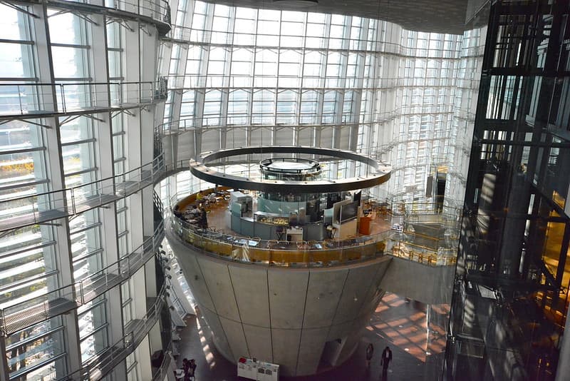 国立新美術館