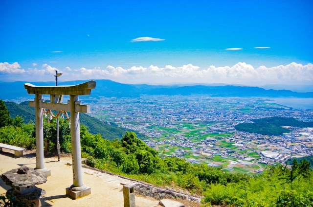 高屋神社