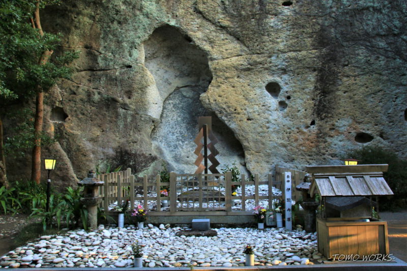 花の窟神社