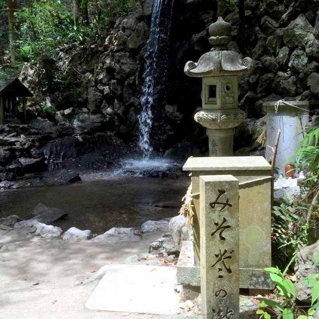 天の岩戸