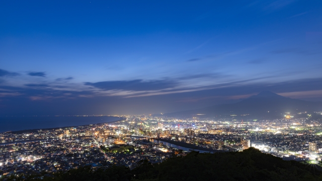 香貫山