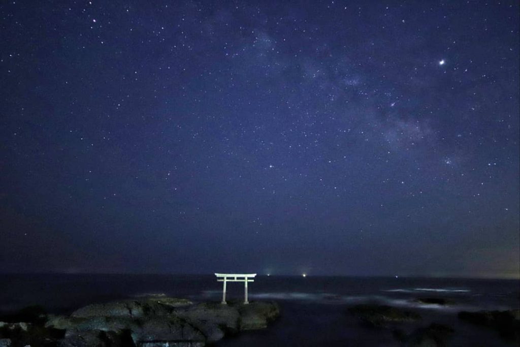 大洗磯前神社と星空