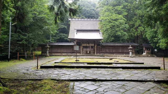 若狭彦神社