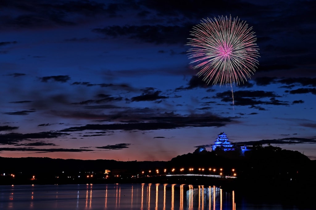 佐賀県のおすすめ夜景スポット5選 歴史に思いを馳せる大人の夜 Goopass Travel Magazine 佐賀県のおすすめ夜景スポット5選 歴史に思いを馳せる大人の夜 Goopass Travel Magazine