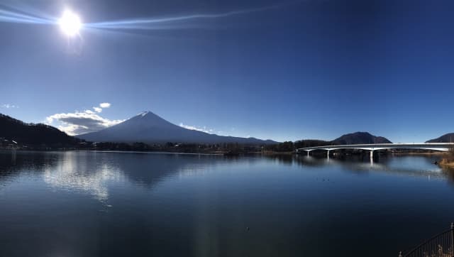 河口湖大橋と富士山