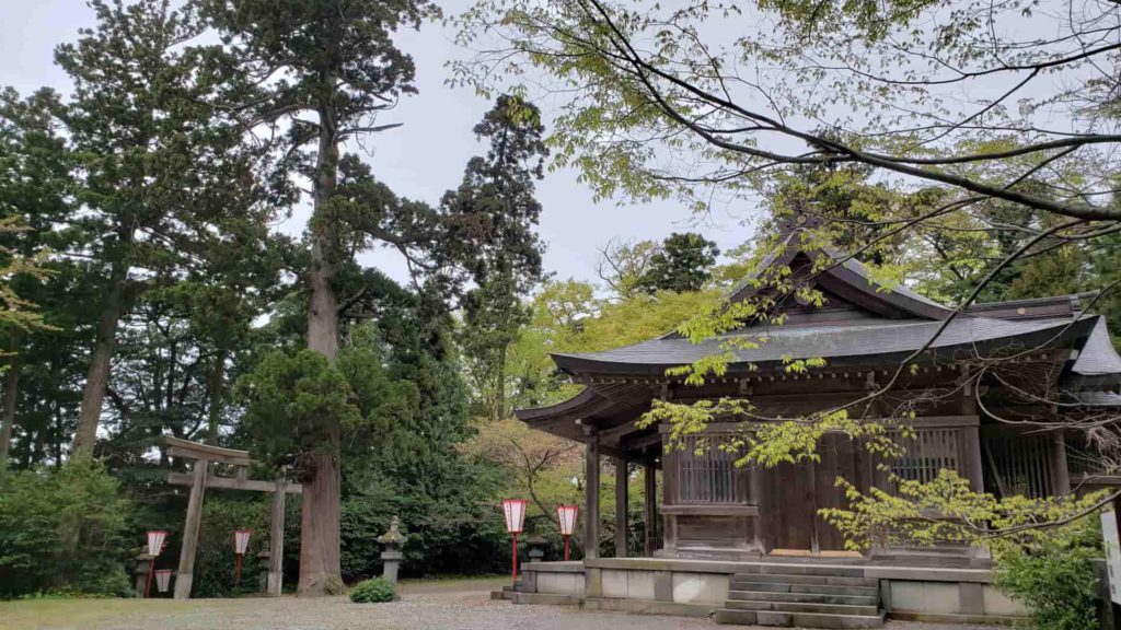 鳥海山大物忌神社