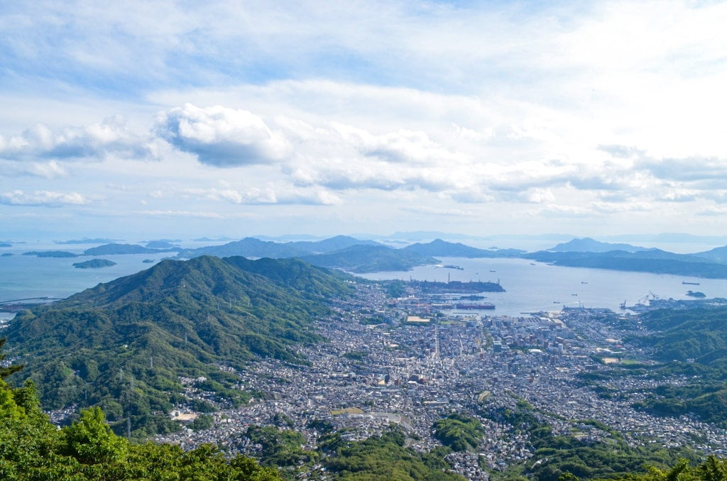 灰ヶ峰から見た呉市街