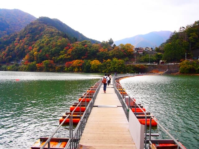 奥多摩湖