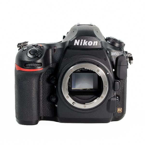 D850