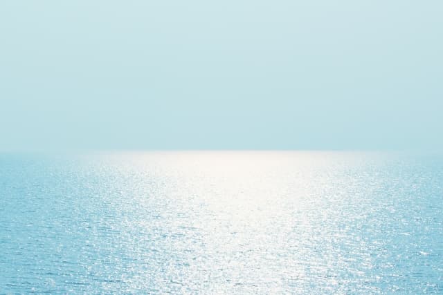ハイキーの海