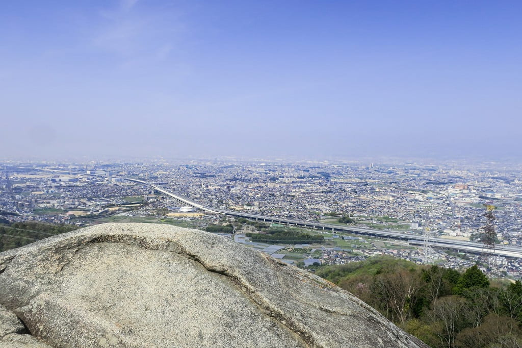 交野山観音岩
