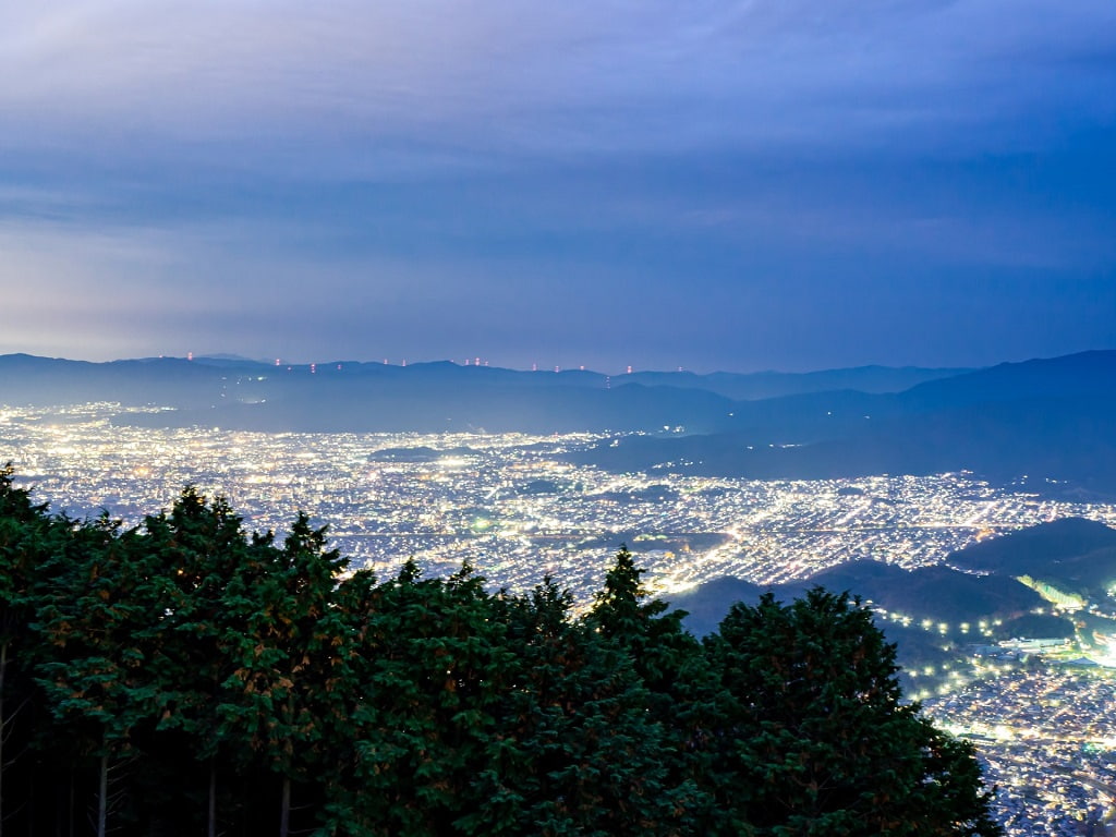 四明嶽駐車場の夜景