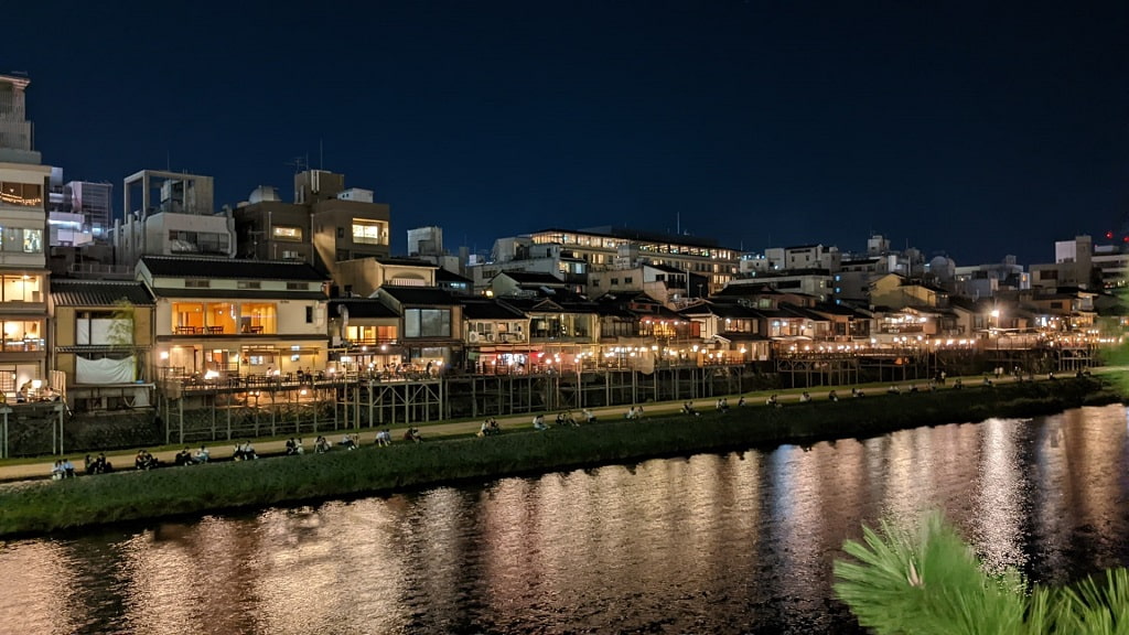 三条河原の夜景