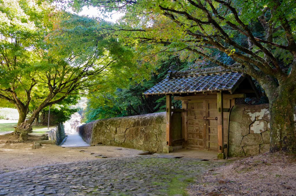 校厨門