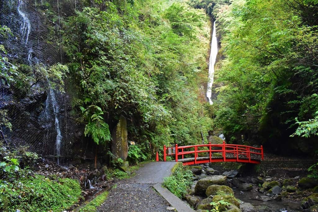 洒水の滝