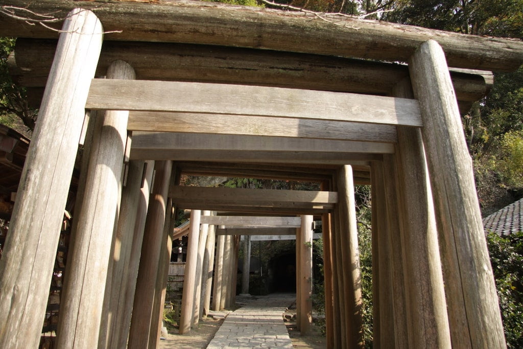 銭洗弁財天宇賀福神社の鳥居